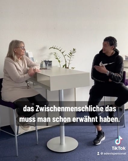 Mitarbeiterstimme Herr Kahlil